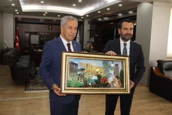 Arınç'tan Elazığ Belediyesi'ne ziyaret