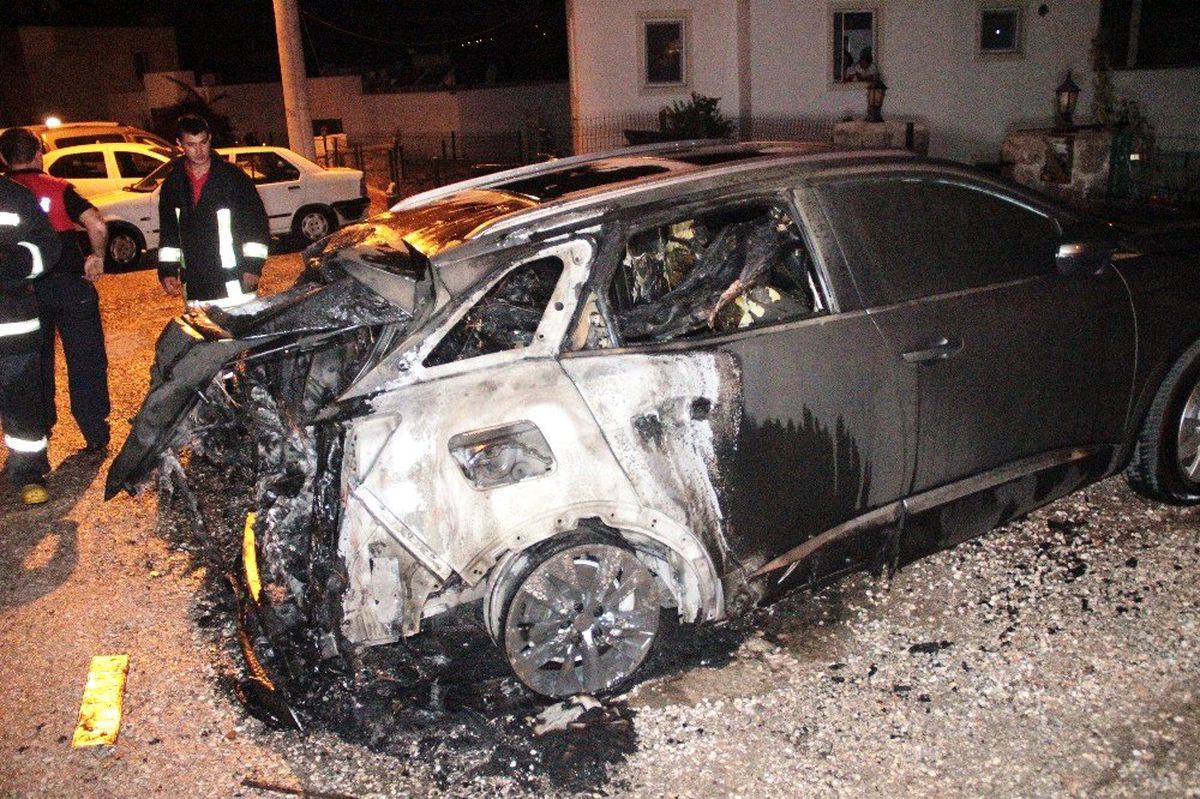 Bodrum'da kundaklanan lüks cipten çıkan havlular, şaşkınlık yarattı!
