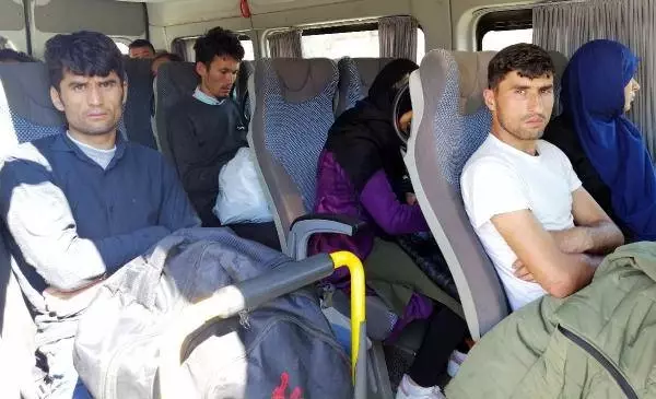Çanakkale'de 11 kaçak göçmen yakalandı