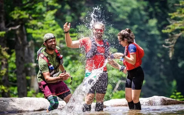 Dev maratona renkli final Dev maratona renkli final
