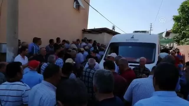 Gölette boğulan ikizler defnedildi