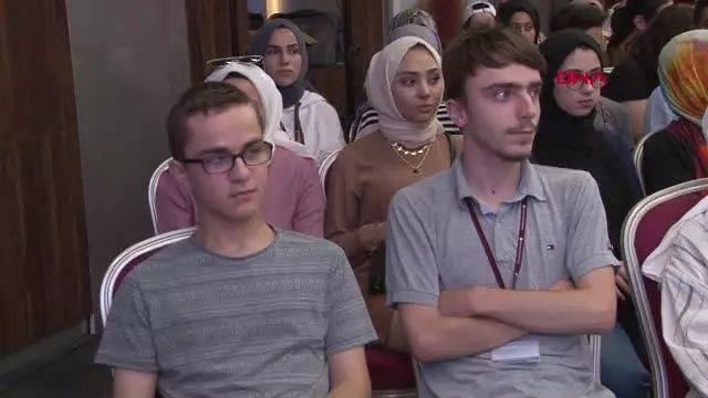 İBN HALDUN ÜNİVERSİTESİ'NDE '3.GELECEĞİM SOSYAL BİLİMLER ZİRVESİ' PROGRAMI DÜZENLENDİ 1
