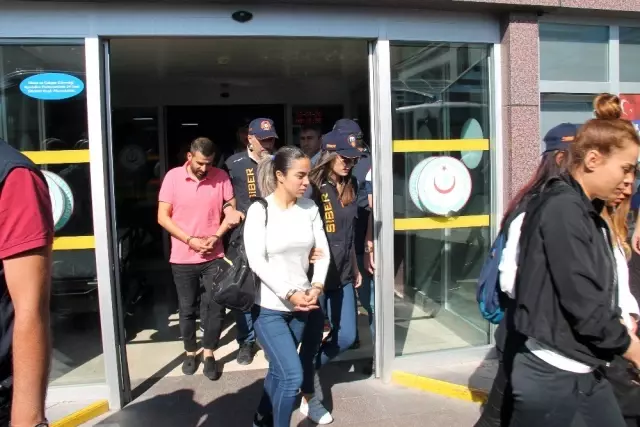 Konya merkezli 6 ilde 'sanal bahis' operasyonu Konya merkezli 6 ilde 'sanal bahis' operasyonu