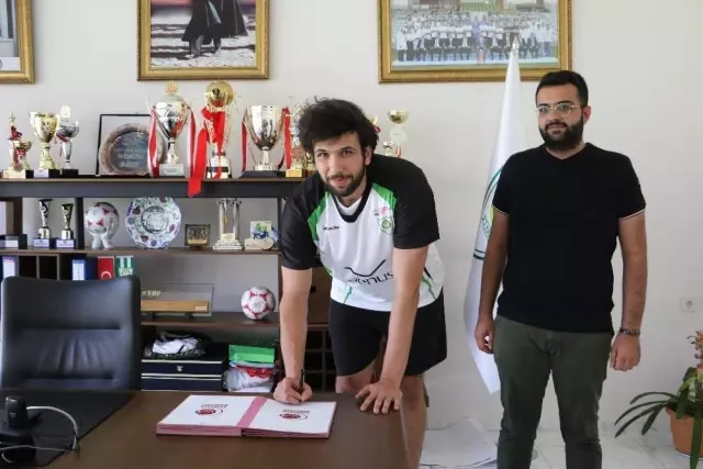 Manisa BBSK'ya 2.06'lık pivot takviyesi
