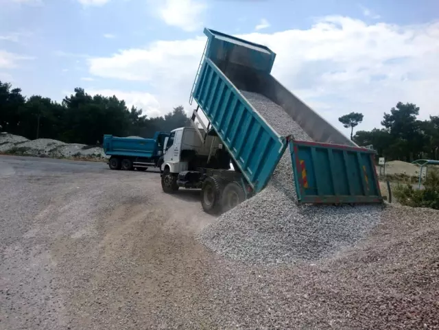 Manisa'da asfalt çalışmaları başladı