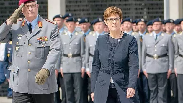 Trump'ın hoşuna gidecek açıklama SPD'nin hoşuna gitmedi: Bizimle olmaz