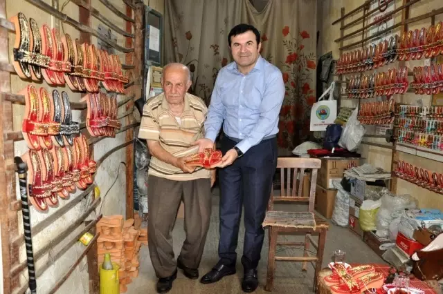 Türkiye'nin son nalın ustasına vefa Türkiye'nin son nalın ustasına vefa