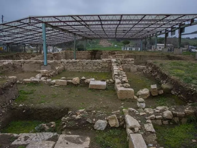 Vali Tavlı'ya ziyaretler devam ediyor Vali Tavlı'ya ziyaretler devam ediyor
