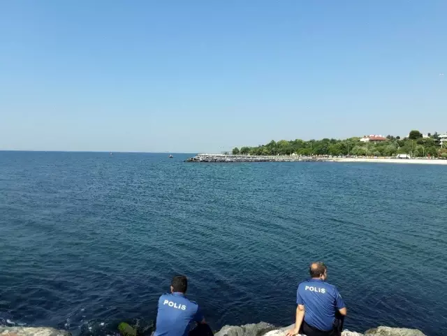 Yeşilköy'de denize girdikten sonra kaybolan genç aranıyor