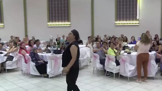 Balık pulu hastası Seda'nın gelinlik hayali gerçek oldu Balık pulu hastası Seda'nın gelinlik hayali gerçek oldu