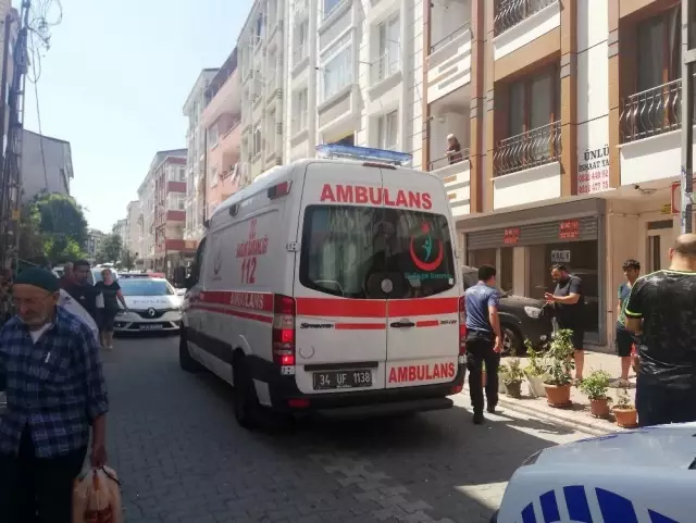 Esenyurt'ta saplantılı aşık dehşeti: 2 yaralı