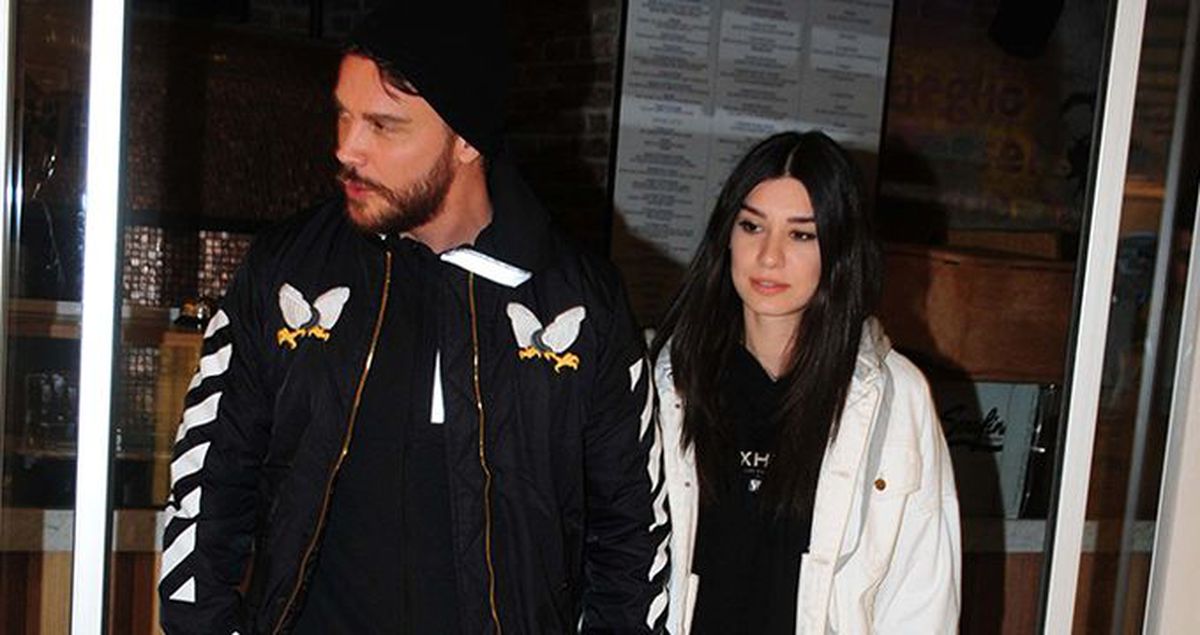 Sinan Akçıl'dan Burcu Kıratlı'ya romantik doğum günü mesajı!