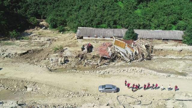 Son Dakika! Düzce'deki selde 2 kişinin daha cansız bedenine ulaşıldı