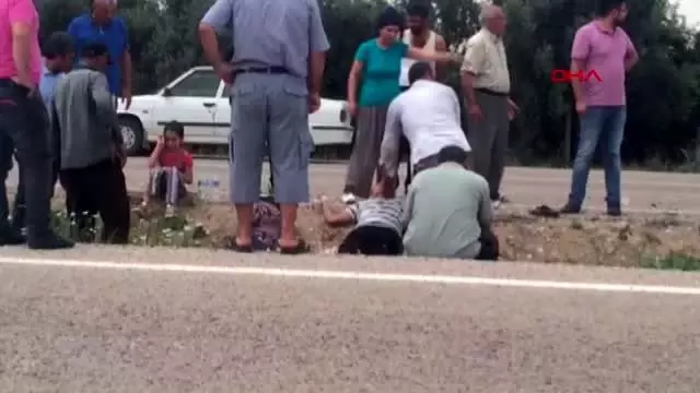 ADANA KOZAN'DA KAZA 1'İ ÇOCUK 3 YARALI ADANA KOZAN'DA KAZA 1'İ ÇOCUK 3 YARALI