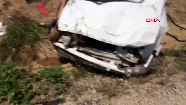 ADANA KOZAN'DA KAZA 1'İ ÇOCUK 3 YARALI ADANA KOZAN'DA KAZA 1'İ ÇOCUK 3 YARALI