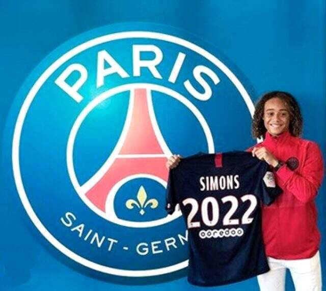 Barcelona'nın elinden kaçırdığı Xavi Simon kimdir, kaç yaşındadır?