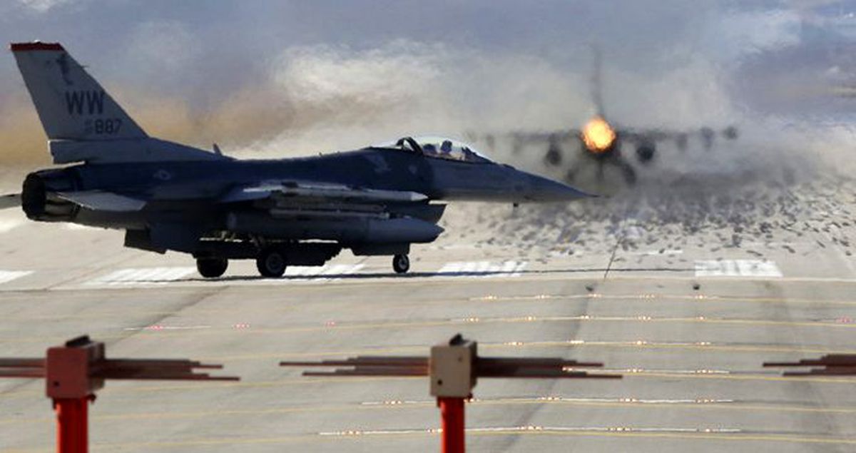 Bulgaristan Cumhurbaşkanı'ndan ABD'den F-16 alımına veto