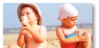 Çocukları güneşe karşı koruyan 5 yöntemle tatiliniz yanmasın!
