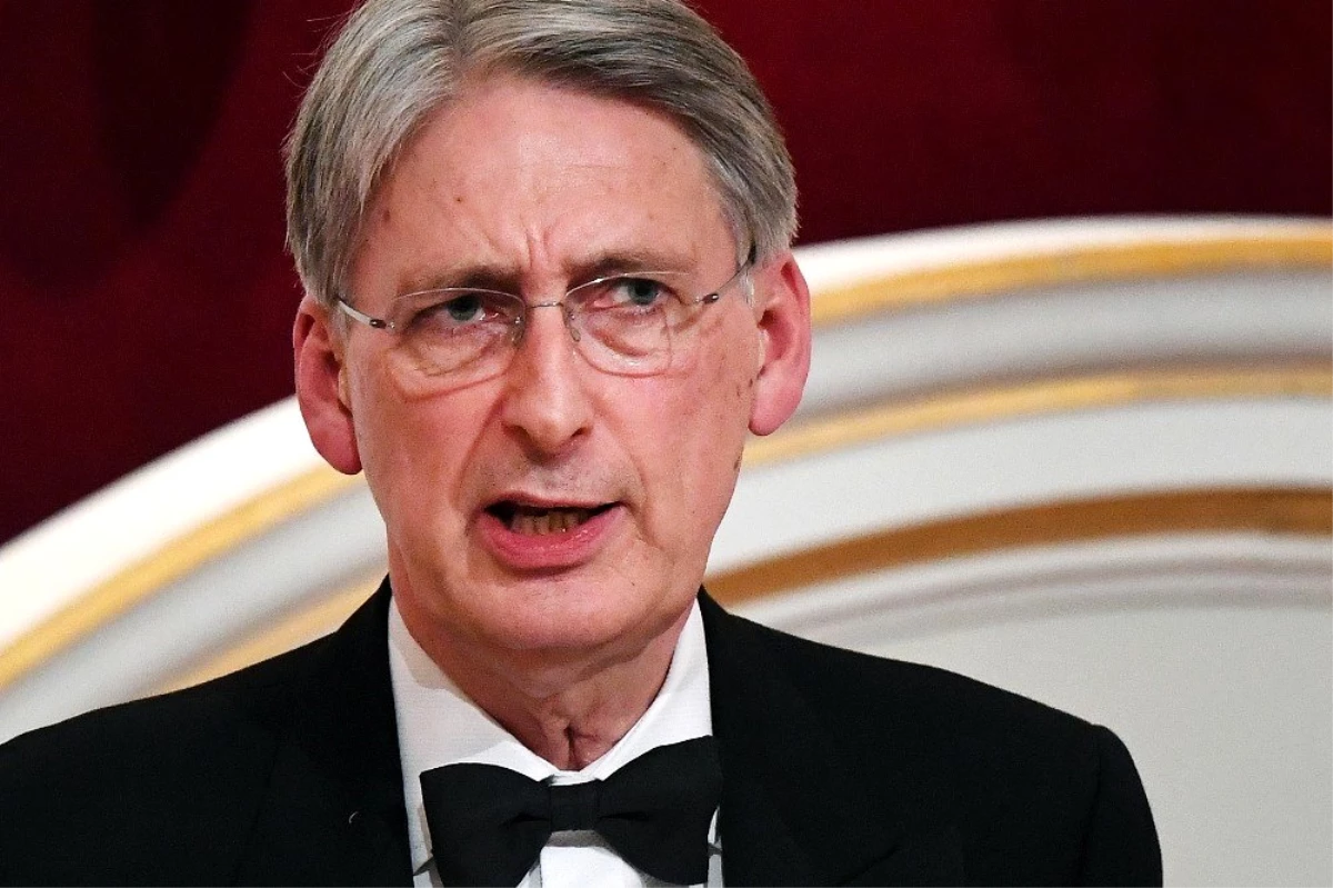 İngiltere Maliye Bakanı Hammond istifa etti Haber
