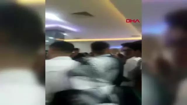 KAYSERİ DÜĞÜNDEN 2 GÜN SONRA İNTİHAR EDEN DAMAT TOPRAĞA VERİLDİ KAYSERİ DÜĞÜNDEN 2 GÜN SONRA İNTİHAR EDEN DAMAT TOPRAĞA VERİLDİ