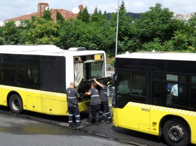 Son dakika! Üsküdar'da iki metrobüs kaza yaptı: 10 yaralı var