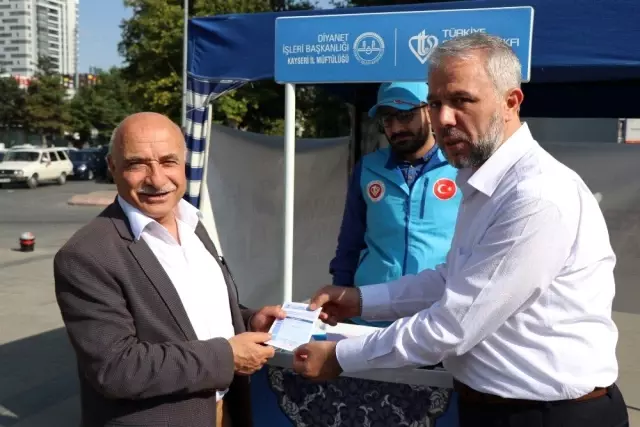Tamer'den vekaletle kurban bağışı Tamer'den vekaletle kurban bağışı