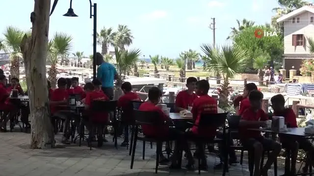 Bu çocuklar hayatlarında ilk kez denize girdi Bu çocuklar hayatlarında ilk kez denize girdi