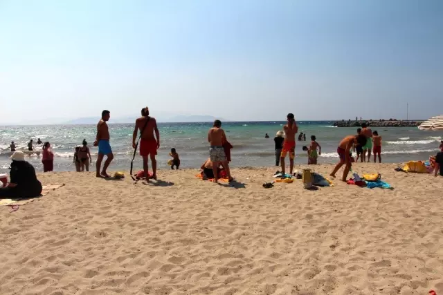 Bu çocuklar hayatlarında ilk kez denize girdi Bu çocuklar hayatlarında ilk kez denize girdi