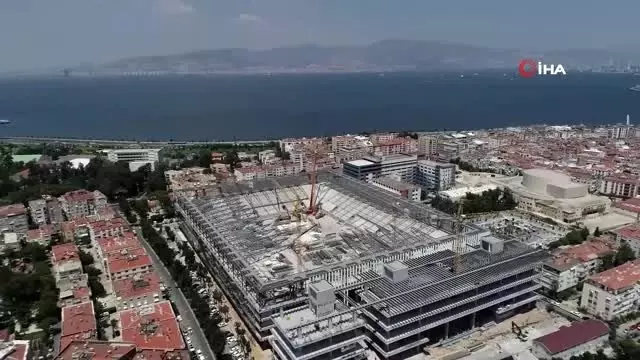 Göztepe Stadı yükseliyor Göztepe Stadı yükseliyor