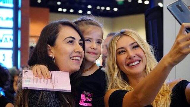 İlk kitabı için imza günü düzenleyen Şeyma Subaşı'dan duygusal paylaşım