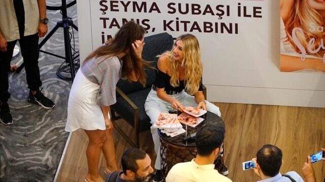 İlk kitabı için imza günü düzenleyen Şeyma Subaşı'dan duygusal paylaşım