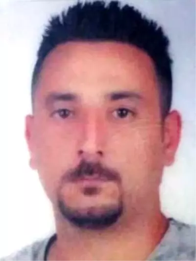 İşten ayrılınca bunalıma girdi, ailesine mektup yazıp intihar etti İşten ayrılınca bunalıma girdi, ailesine mektup yazıp intihar etti