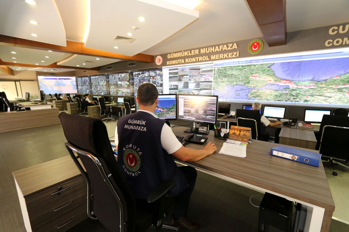 Kapıkule'de 6 milyon 590 bin lira değerinde kaçak eşya ele geçirildi