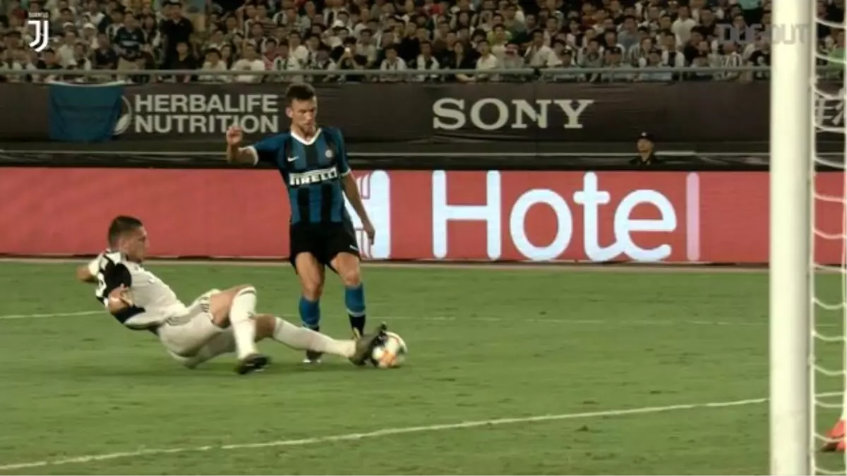 Merih Demiral’ın Çarpıcı Ekranı ve İnt.