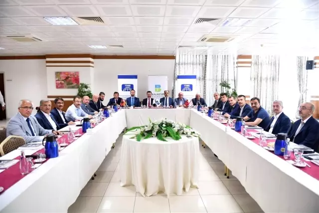 Türk dünyası Balıkesir'de buluştu