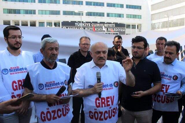 Hizmet-İş Sendikası, Antalya Büyükşehir Belediyesinde greve gitti