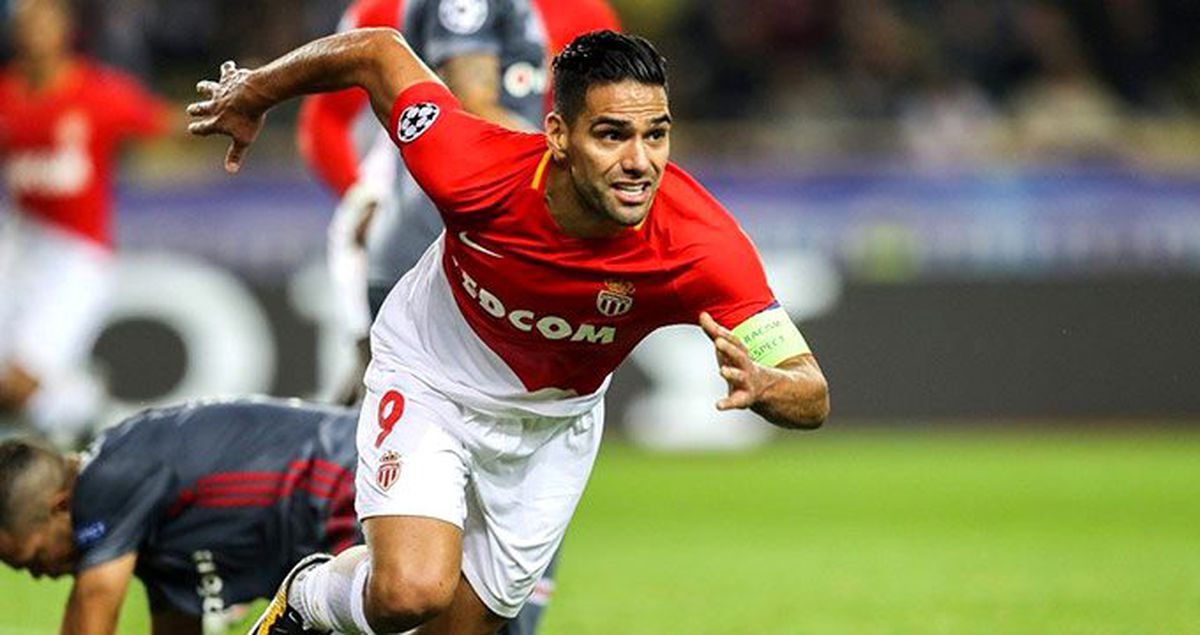Josef de Souza'dan Falcao'nun fotoğrafına taraftarı heyecanlandıran yorum!