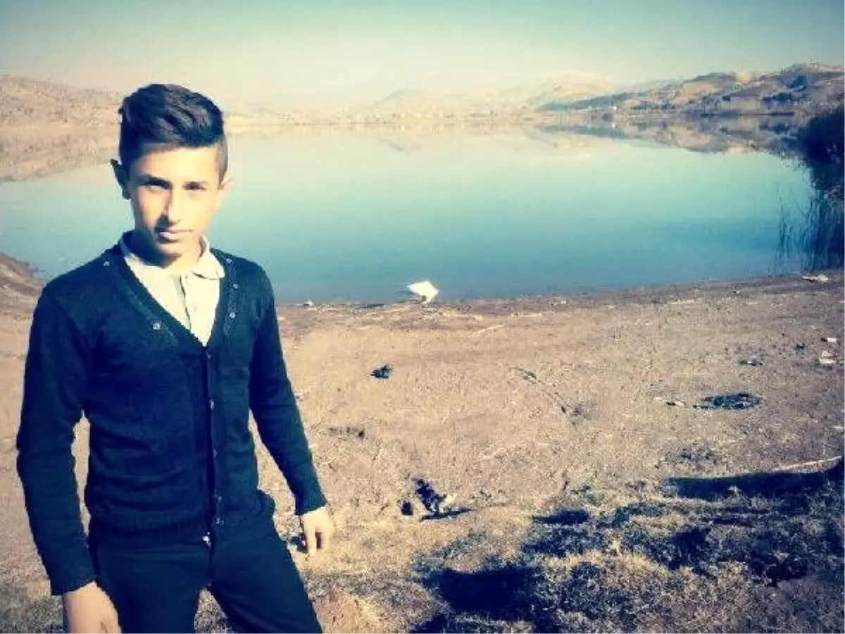 Memiş, derede boğuldu, yakınları sinir krizi geçirdi