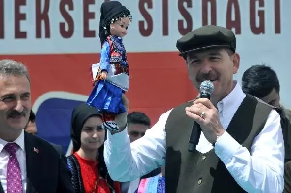 Bakan Soylu: Kimsenin ülkesinde, zenginliğinde, huzurunda gözümüz yok Bakan Soylu: Kimsenin ülkesinde, zenginliğinde, huzurunda gözümüz yok