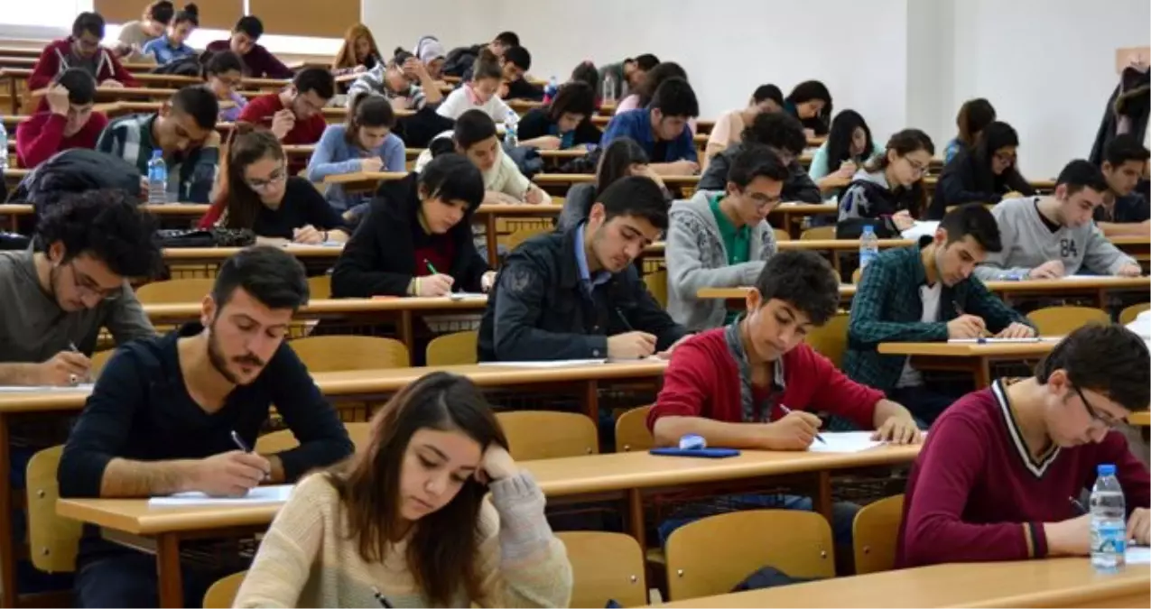 Cumhurbaşkanlığından üniversite adayları için tercih rehberi: En düşük maaş 2 bin 435 TL