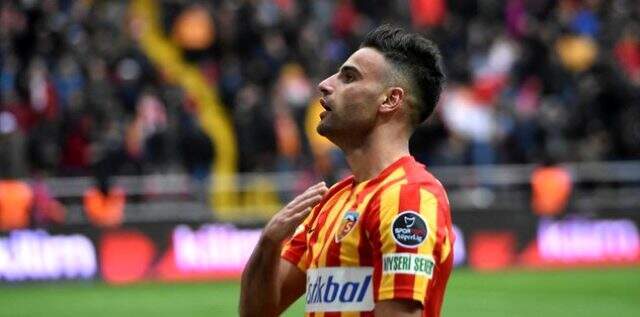 Deniz Türüç transferinde tarihi çalım! Anlaştılar
