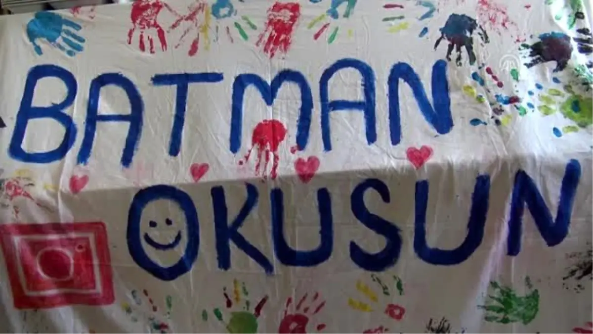 Fabrika çalışanları kitap okudu