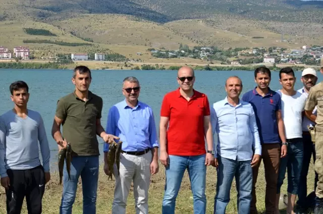 Gölova'da balık tutma yarışması Gölova'da balık tutma yarışması