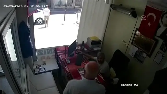 Kemalpaşa belediye başkanı hakkında iş yeri baskını ve tehdit iddiası