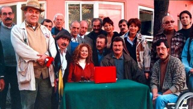 Ünlü oyuncu Yalçın Gülhan hayatını kaybetti