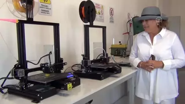 Yaratıcı teknolojiler atölyesi açıldı