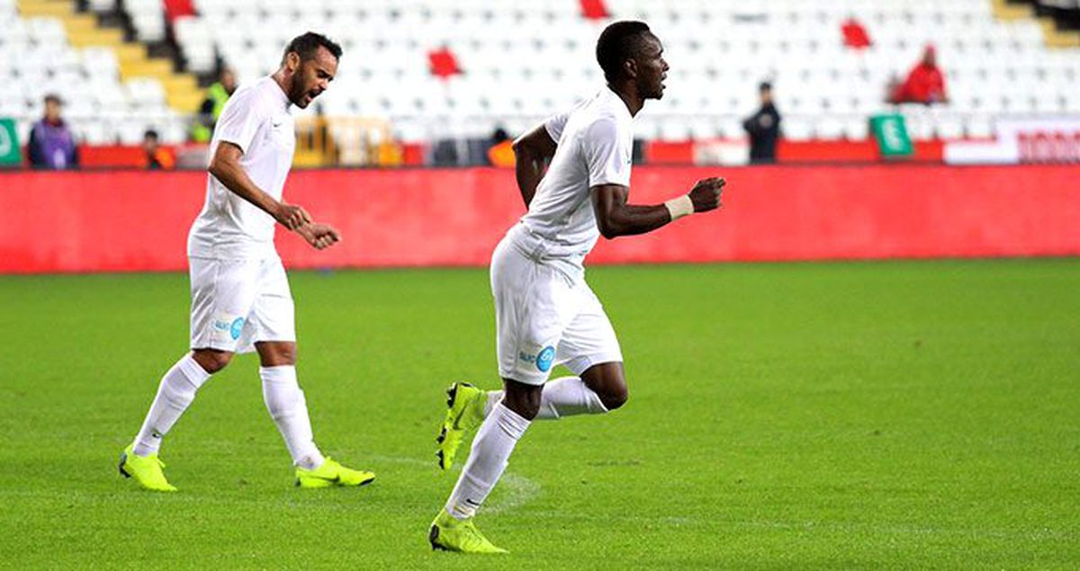 Antalyasporlu Jean Armel Drole, Las Palmas'a transfer oldu