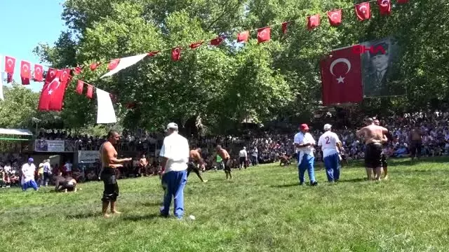 MUĞLA Başpehlivanlık güreşi 45 dakika sürdü MUĞLA Başpehlivanlık güreşi 45 dakika sürdü