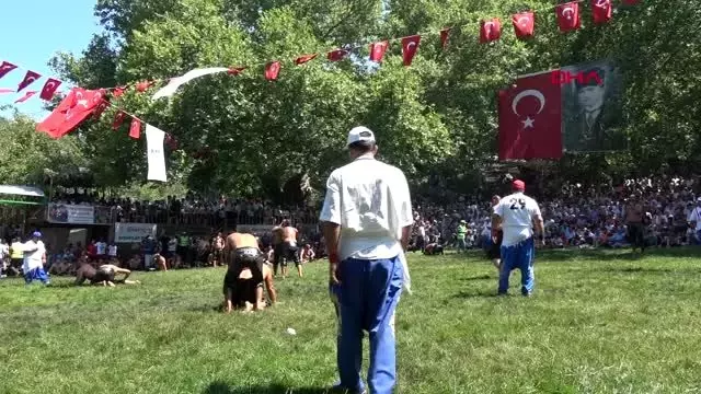 MUĞLA Başpehlivanlık güreşi 45 dakika sürdü MUĞLA Başpehlivanlık güreşi 45 dakika sürdü