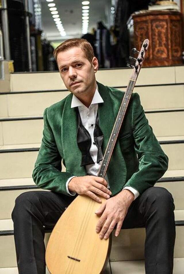 Ozan Ali Nurşani, oğlu Engin Nurşani'nin kanser olduğunu açıkladı